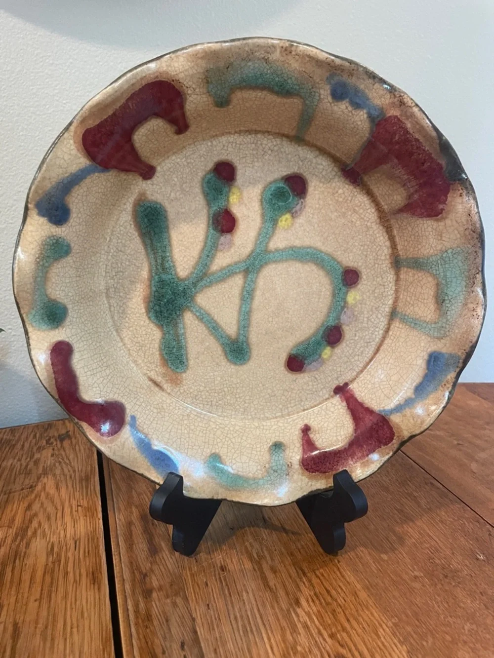 Daniel Lasser Vermont Tulip Pie Plate – Hand-Painted Stoneware – 9 inch